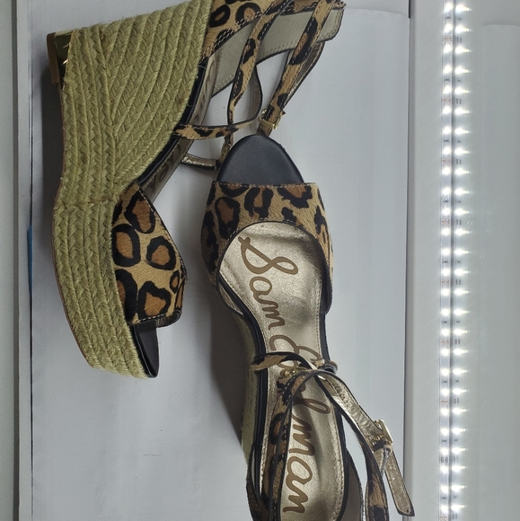 Wedges - Picture 2 of 3